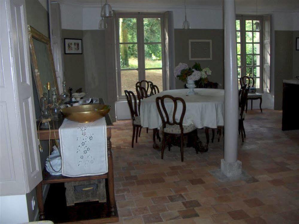 مبيت وإفطار Gorges  Chateau De L'Oiseliniere المظهر الخارجي الصورة