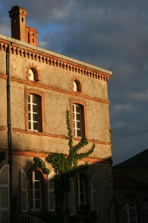 مبيت وإفطار Gorges  Chateau De L'Oiseliniere المظهر الخارجي الصورة